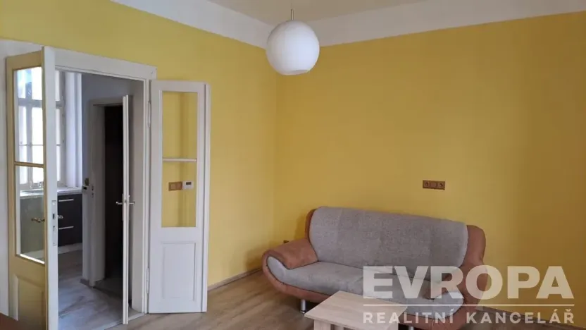 Pronájem bytu 1+1, Mšeno, Mělnická, 36 m2