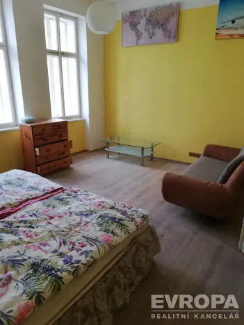 Pronájem bytu 1+1, Mšeno, Mělnická, 36 m2