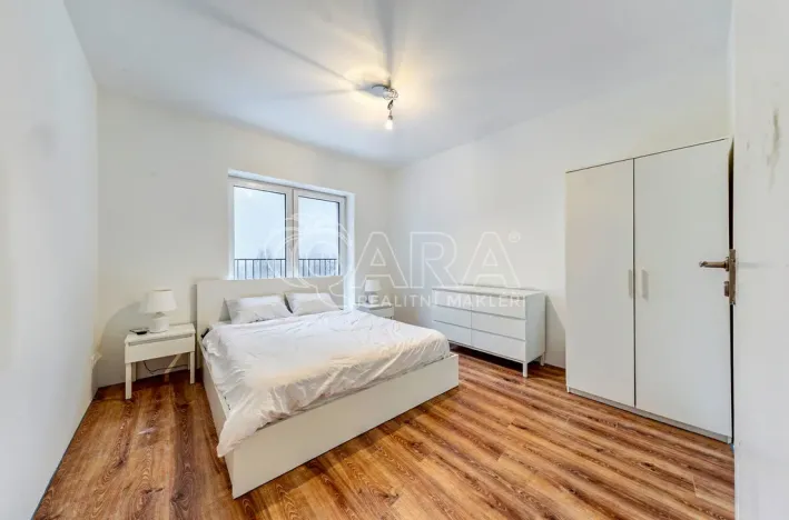 Prodej rodinného domu, Mladé Buky - Hertvíkovice, 282 m2