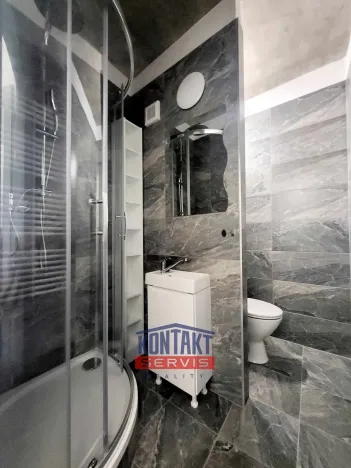 Pronájem bytu 1+kk, České Budějovice, Dobrovodská, 21 m2