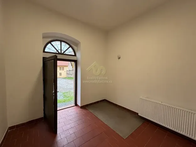 Pronájem kanceláře, Rokycany, Masarykovo náměstí, 12 m2