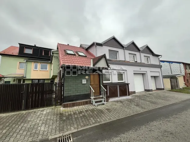 Pronájem bytu 3+kk, Hlušovice, U Parku, 100 m2