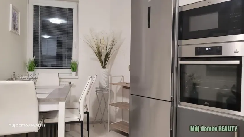 Pronájem bytu 2+kk, Praha - Letňany, Miroslava Hajna, 50 m2