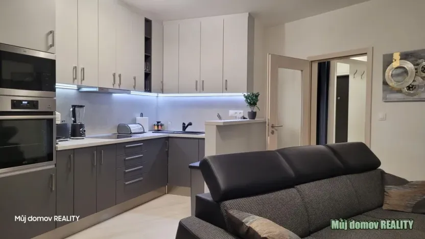 Pronájem bytu 2+kk, Praha - Letňany, Miroslava Hajna, 50 m2