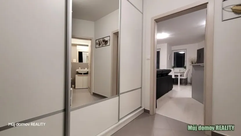 Pronájem bytu 2+kk, Praha - Letňany, Miroslava Hajna, 50 m2