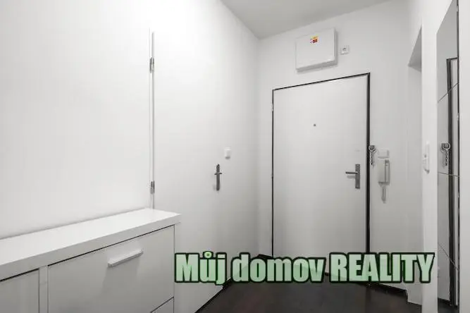 Pronájem bytu 2+kk, Praha - Střížkov, Makedonská, 49 m2