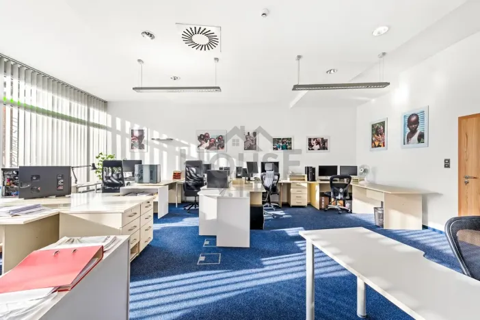 Prodej kanceláře, Praha - Záběhlice, Jetelová, 234 m2