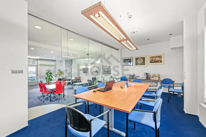 Prodej kanceláře, Praha - Záběhlice, Jetelová, 234 m2