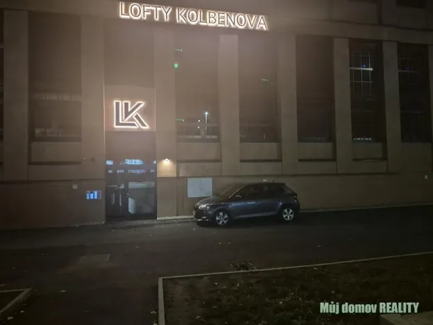 Pronájem bytu 3+kk, Praha - Vysočany, Kolbenova, 66 m2