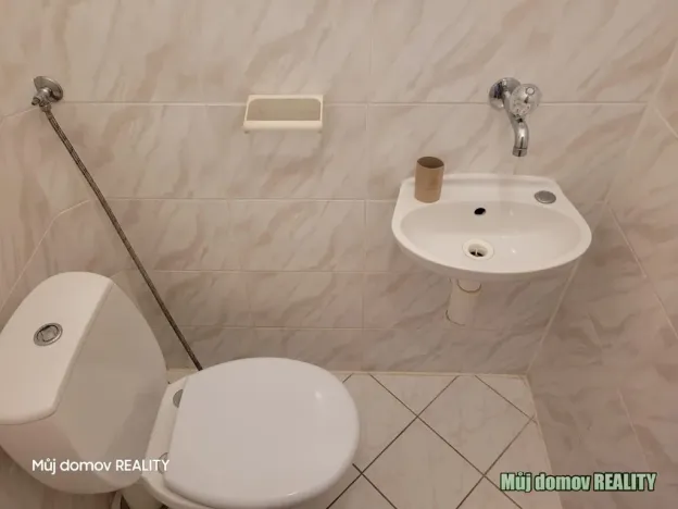 Pronájem bytu 4+1, Praha - Smíchov, Stroupežnického, 146 m2