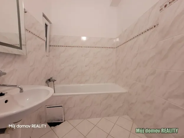 Pronájem bytu 4+1, Praha - Smíchov, Stroupežnického, 146 m2