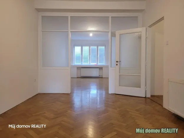 Pronájem bytu 4+1, Praha - Smíchov, Stroupežnického, 146 m2