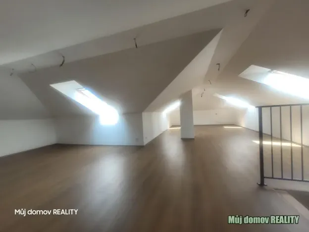 Pronájem rodinného domu, Kunice - Horní Lomnice, 296 m2