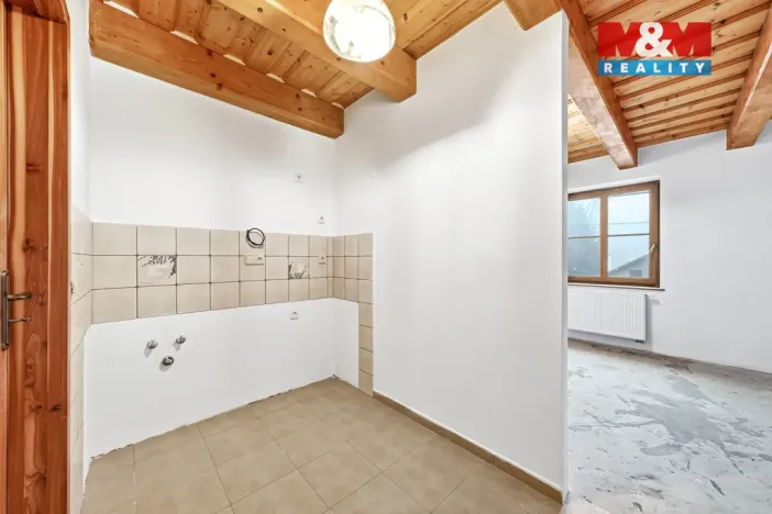 Prodej rodinného domu, Písařov - Bukovice, 347 m2