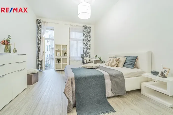 Prodej bytu 2+kk, Praha - Nové Město, Záhořanského, 61 m2