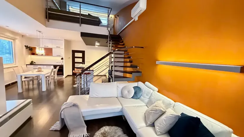 Pronájem bytu 2+kk, Pardubice, nábřeží Závodu míru, 76 m2