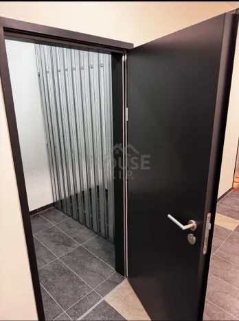 Pronájem bytu 1+kk, Praha - Hloubětín, Kolbenova, 30 m2