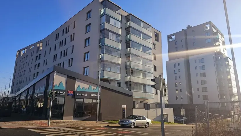 Pronájem bytu 1+kk, Praha - Hloubětín, Kolbenova, 30 m2