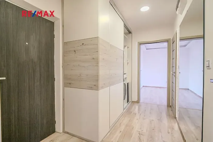 Prodej bytu 3+1, Karviná, tř. Těreškovové, 75 m2