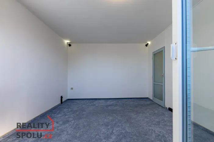 Pronájem bytu 2+1, Plzeň - Doubravka, Družby, 64 m2