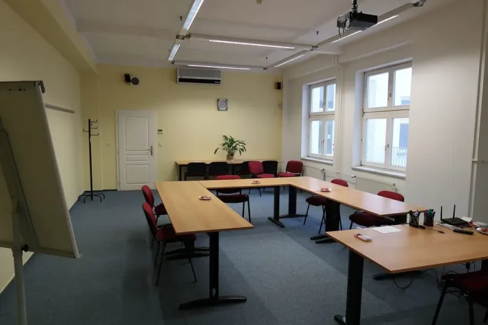 Pronájem kanceláře, Plzeň, náměstí Republiky, 33 m2