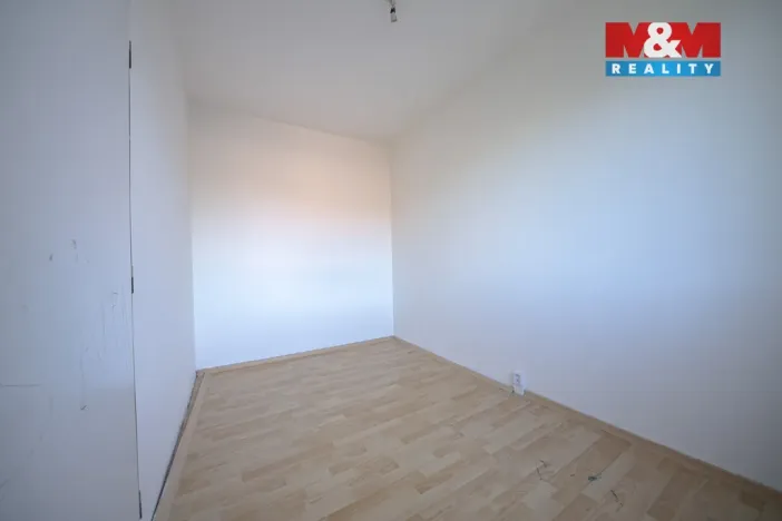 Prodej bytu 2+1, Děčín - Děčín V-Rozbělesy, Závodní, 43 m2