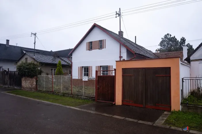 Prodej rodinného domu, Chrast, Čeperka, 90 m2