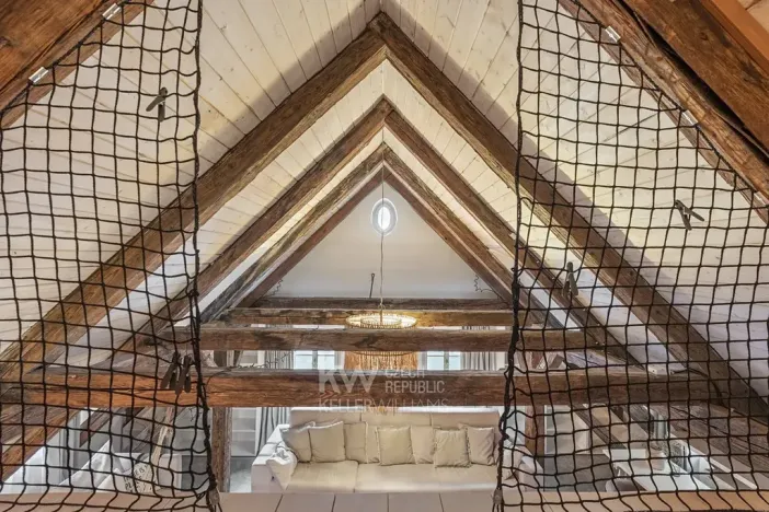 Pronájem bytu 1+kk, Praha - Nové Město, Lodecká, 75 m2