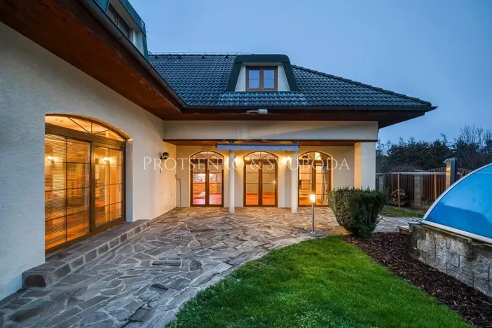 Prodej rodinného domu, Klínec, 345 m2