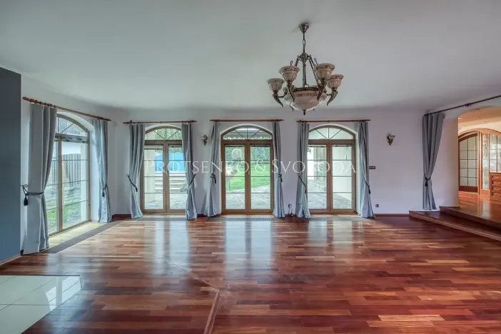 Prodej rodinného domu, Klínec, 345 m2