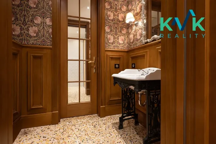 Prodej bytu 6+kk a větší, Karlovy Vary, U Imperiálu, 252 m2