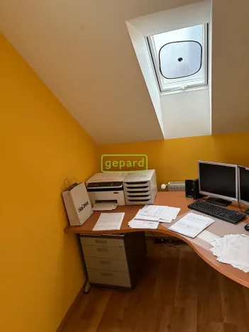 Pronájem skladu, Praha - Záběhlice, Zakrytá, 260 m2