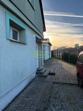 Pronájem skladu, Praha - Záběhlice, Zakrytá, 260 m2