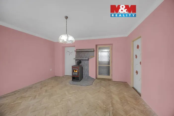 Prodej bytu 3+1, Čerčany, Družstevní, 58 m2