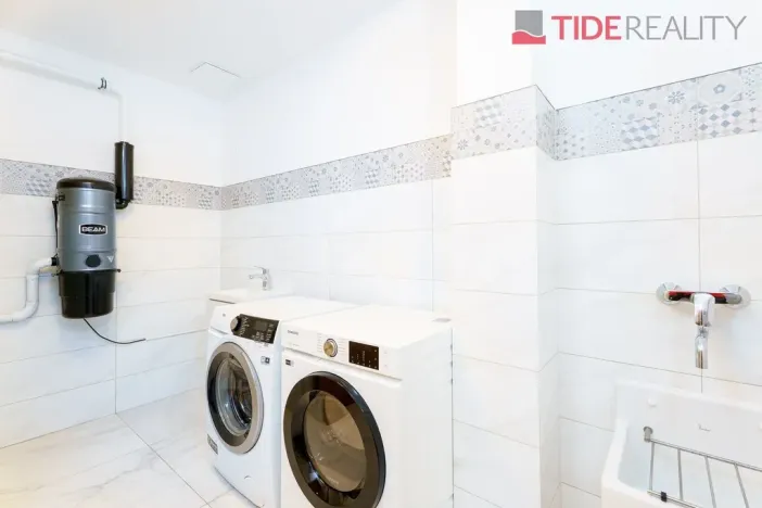 Pronájem bytu 5+kk, Praha, Belgická, 259 m2