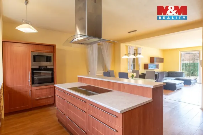 Prodej rodinného domu, Mokrovraty, 375 m2