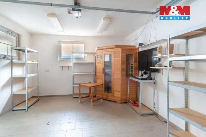 Prodej rodinného domu, Mokrovraty, 375 m2