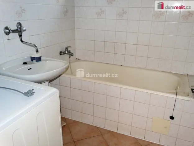 Pronájem rodinného domu, Hradčovice, 180 m2