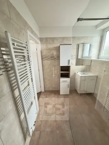 Pronájem bytu 3+1, Praha - Hlubočepy, Nad pomníkem, 120 m2