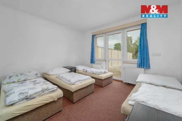 Prodej rodinného domu, Zlín - Louky, Růžová, 600 m2