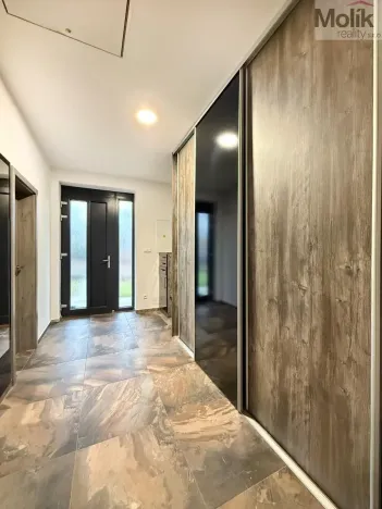 Pronájem rodinného domu, Dubí, Zahradní, 114 m2