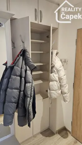 Pronájem bytu 2+1, Ostrava - Poruba, Dvorní, 53 m2