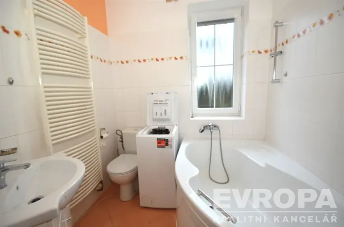 Pronájem bytu 2+kk, Praha - Slivenec, Na Korálově, 58 m2