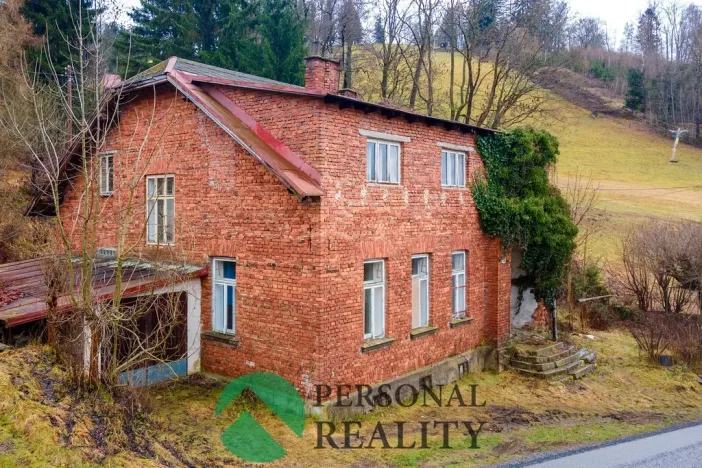 Prodej rodinného domu, Benecko, 541 m2