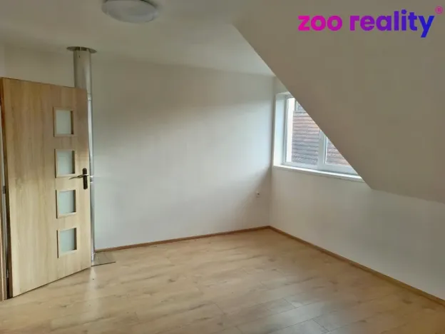 Pronájem bytu 3+kk, Křemže, Náměstí, 76 m2