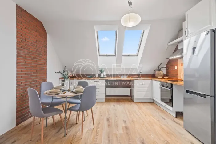 Prodej bytu 3+kk, Holubice - Kozinec, Javorová, 83 m2