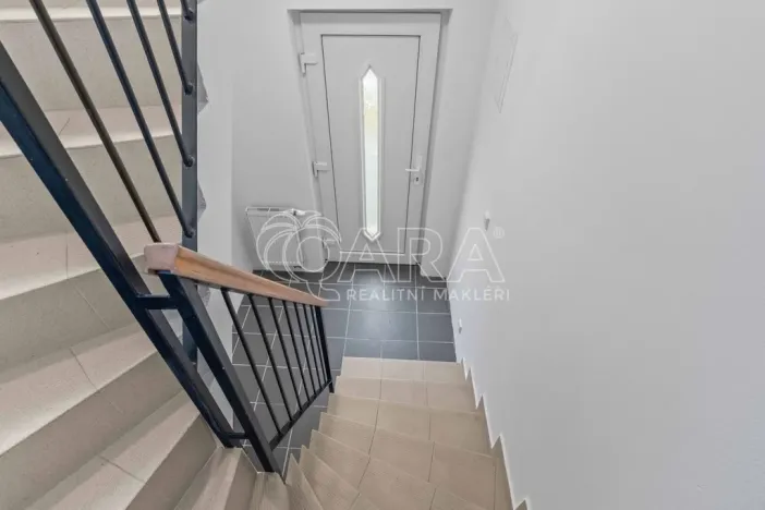 Prodej bytu 3+kk, Holubice - Kozinec, Javorová, 83 m2