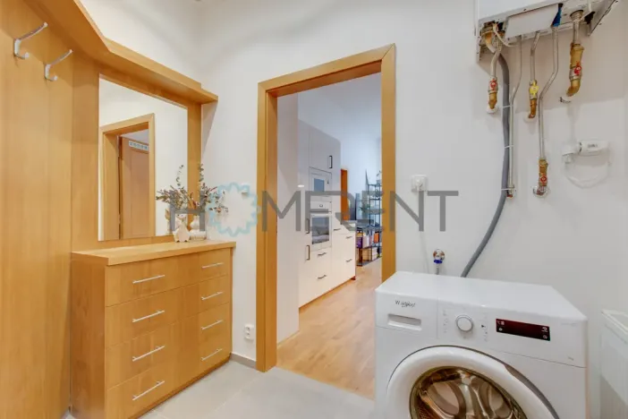 Prodej bytu 2+kk, Praha - Žižkov, Jagellonská, 45 m2