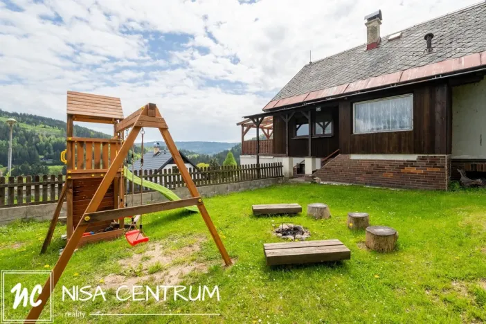 Prodej rodinného domu, Jiřetín pod Bukovou, 150 m2