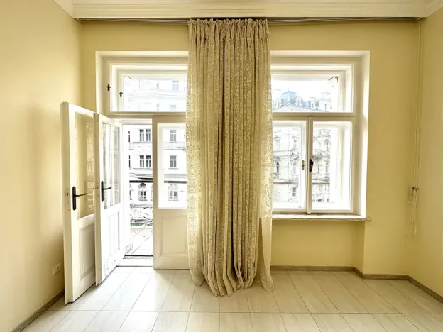 Prodej bytu 4+1, Karlovy Vary, Vřídelní, 160 m2